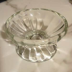 Libbey Glass sundae glassware. Beautiful set of 6 no flaws in the glass.
